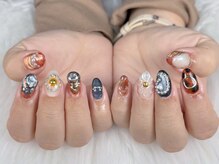 クイーンズ ネイル スタジオ(QUEENS NAIL STUDIO)/つけ放題/フィルイン/長さ出し