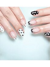 リノ(rino)/水玉ネイル