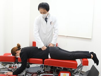 ほねつぎ ふじみ野はりきゅう接骨院の写真/≪骨盤の歪み/猫背改善に自信あり◎≫姿勢改善のプロが体を細かく分析＆施術！産後ママにもおすすめ☆