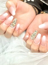 クローバーネイル(clover nail)/ベイビーブーマーネイル