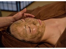 華々の雰囲気（結果にもこだわり、女性のキレイを叶えるメニュー多数取り扱い）