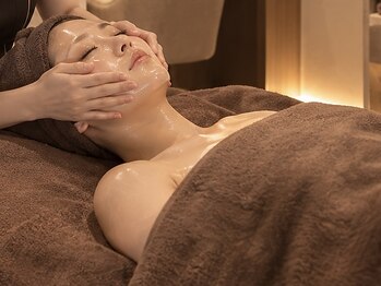 ＋BELL Beauty＆Wellness salonの写真/キュッと引き締まった憧れの小顔へ！丁寧な手技で徹底ケア★