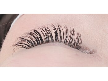 アコット(acot)/柔らかく人気のフラットラッシュ