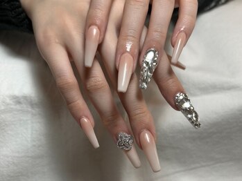 ラム(lam.)の写真/長さ出し１本～OK◎１級ネイリストが提供する美しく自然な長さ・形に感動★理想の指先に…♪