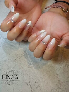 リノア(Linoa.)の写真/福岡のサロンで修行経験有◎大人気のスワロフスキー盛りやエアブラシ導入で理想の仕上がりへ☆