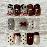 ハイネイルアンドラッシーズ(Hi! Nails&Lashes)