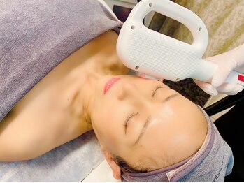 サロンドブーケ 上本町店(salon de bouquet)の写真/【全身脱毛7700円~】敏感肌も美肌になる肌に優しい脱毛◇完全個室プライベート空間でお過ごしいただけます