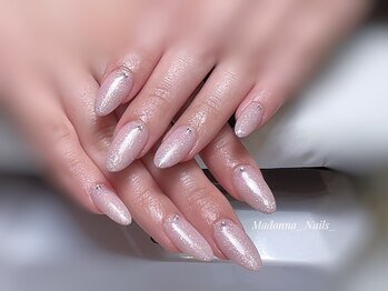 マドンナ ネイル(Madonna Nails)の写真/【当日予約OK】駅近/9:00～21:00までの営業でお仕事帰りの立ち寄りやすさ◎《お得な学割・外国籍割引あり》