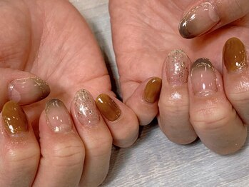 メイヴン(Maven)/ニュアンスネイル