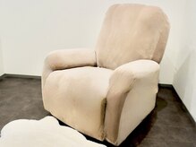 オードアイブロウサロン(OID EYE BROW SALON)の雰囲気（ふかふかのソファーでリラックスして施術を受けられます。）