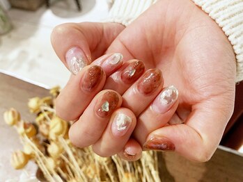 ネイルズ ララ(nails Lala)/ブラウンニュアンス