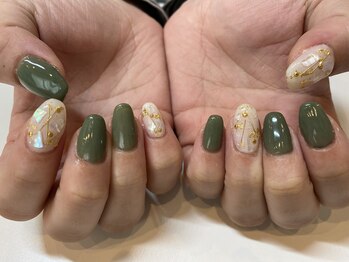 アールエム(Rm)/カーキネイル