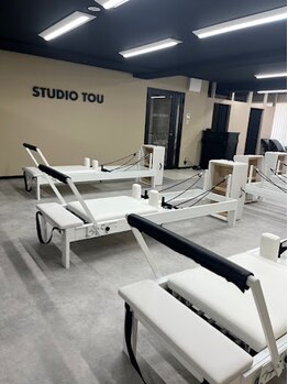 スタジオトゥーユー 愛知名古屋店(STUDIO TOU)の写真/【ピラティス×プライベートレッスン】体の内側から引き締まったしなやかな身体に導きます♪