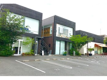 ブルーフォレスト/ナチュラルウッドの癒しスポット