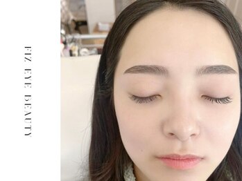 フィズ アイ ビューティ豊橋山田店(fiz)の写真/【口コミ多数☆パリジェンヌ公式サロン】美しい仕上がりに感動！眉毛セットが人気◎[束感/韓国風/ワンホン]
