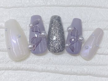 ハニービービー(Honey Bee Bee)/レースネイル