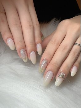 ファウンデーション(FOUNDATION)/ミルキーベージュ×ラメ×ビジュ