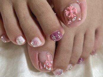 ネイルサロン ミリー(Nail Salon Milly)の写真/【フットネイルが輝く季節到来★】足先をMillyで美しく整えませんか？あなただけの[可愛い]を足先に◎