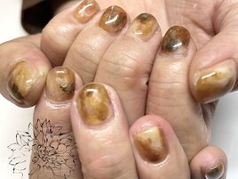 ブラウンニュアンスネイル