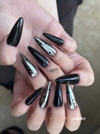 ロングネイル×モノトーン