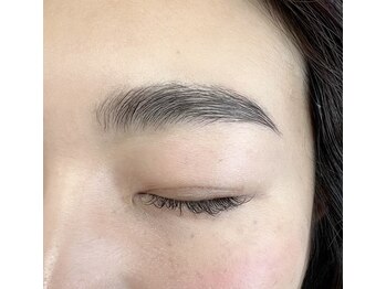 シェリ(Cheri)/HBLハリウッドブロウリフト