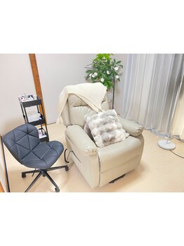 ゆったり空間で施術が受けられるサロン