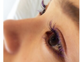 スタジオ レッジーナ/アイシャドウ効果カラーラッシュ