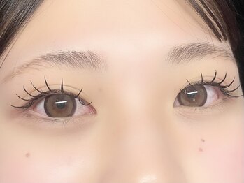 クロクシー(CROXY)の写真/最新から定番まで豊富な商材をご用意！一本一本大切にしながら、上品な目元に★高技術でモチの良さ◎