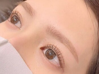 フリルナチュール 尼崎塚口店(Frillnature)の写真/【「頑張ってる感」ゼロなのに美人見え】 印象が変わる華やかまつげパーマ◇綺麗長持ちするまつげを実現！