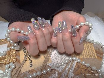 モアネイル 新宿/