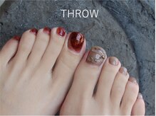 スロウヌーヴ(THROW neuve)