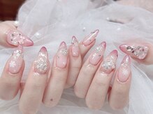 マカリナ イミ ネイル(MAKARINA Imi Nail)