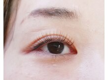 シエスタメル アイラッシュアンドリラクゼーション(SIESTA MELU)/ブラウン×オーシャンブルー