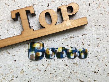 サロン ザ トップ(Salon the Top)/どこか懐かしい柄