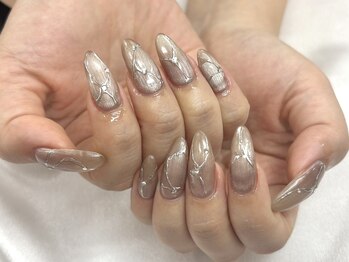 ミラーニュアンスラインネイル