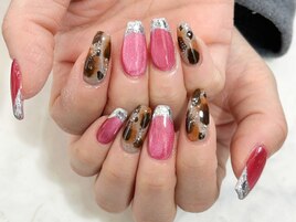 ゴージャスネイルデザイン