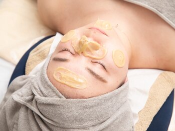 アンベリール(Embellir)の写真/【乾燥の季節に向けて】蓄積したダメージを残さず、艶肌ワックスで美しいお肌へ！毎日の化粧ノリもUP◎