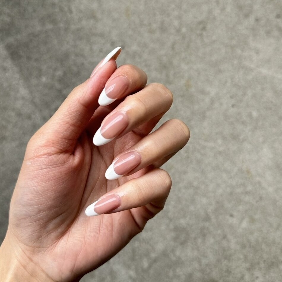 2026年春トレンド】フレンチ・逆フレンチのネイルデザイン集｜人気順