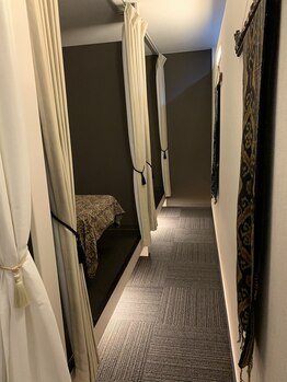 リラクゼーションサロン 軸(ziku)/アジアンテイストな内装