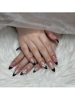 ユジャスタイル(Yooja style)/クロスフレンチネイル