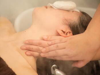 ウェットヘッドスパ専門店　anmutの写真/【頭皮のお悩み／育毛促進／肩・首こり・眼精疲労】など気になるお悩みに合わせて丁寧にアプローチします♪