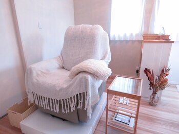 オンドットオフ(ON.OFF)の写真/自分へのご褒美に♪お財布に優しい価格でママさんのキレイを応援！まつげの負担を抑えた施術でモチの良さ◎