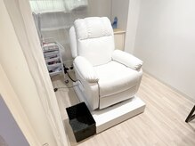 アット ウィル ヘアー ネイル(at will hair nail)の雰囲気（アイラッシュは個室で居心地◎ふかふかのベッドでゆったり＾＾）