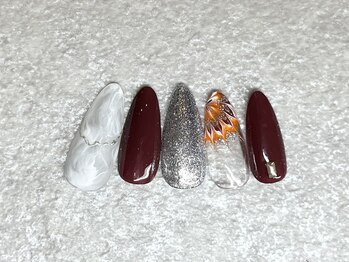 アゲート(Agate)/ピーコックネイル