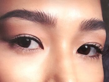 ラララッシュ MEGAドン・キホーテ長野店(LaLaラッシュ)の写真/【バインドロックでふんわりボリュームUP♪】モチの良さ×ボリューム感でしっかり盛れる目元に◎