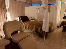 アップ(UP)/◆ウエットヘッドスパ３階