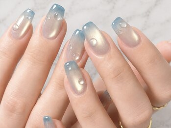 ノーラスリエン 銀座(NOLASLIEN)の写真/大人可愛いマグネットブルーネイル♪『定額ネイル¥8800~』トレンドを取り入れながら洗練された大人の指先に