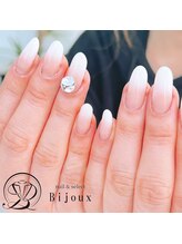 ビジュー(Bijoux)/ホワイトグラデ☆