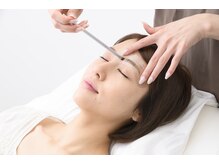 【アイブロウ】 ステンシルで理想のアーチ