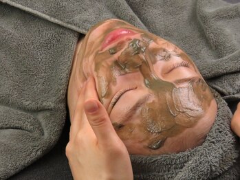 ビエン(美艶 b.en)の写真/毛穴悩みにさよなら!医療提携ハーブピーリングで、クリアで輝く肌へ導きます★